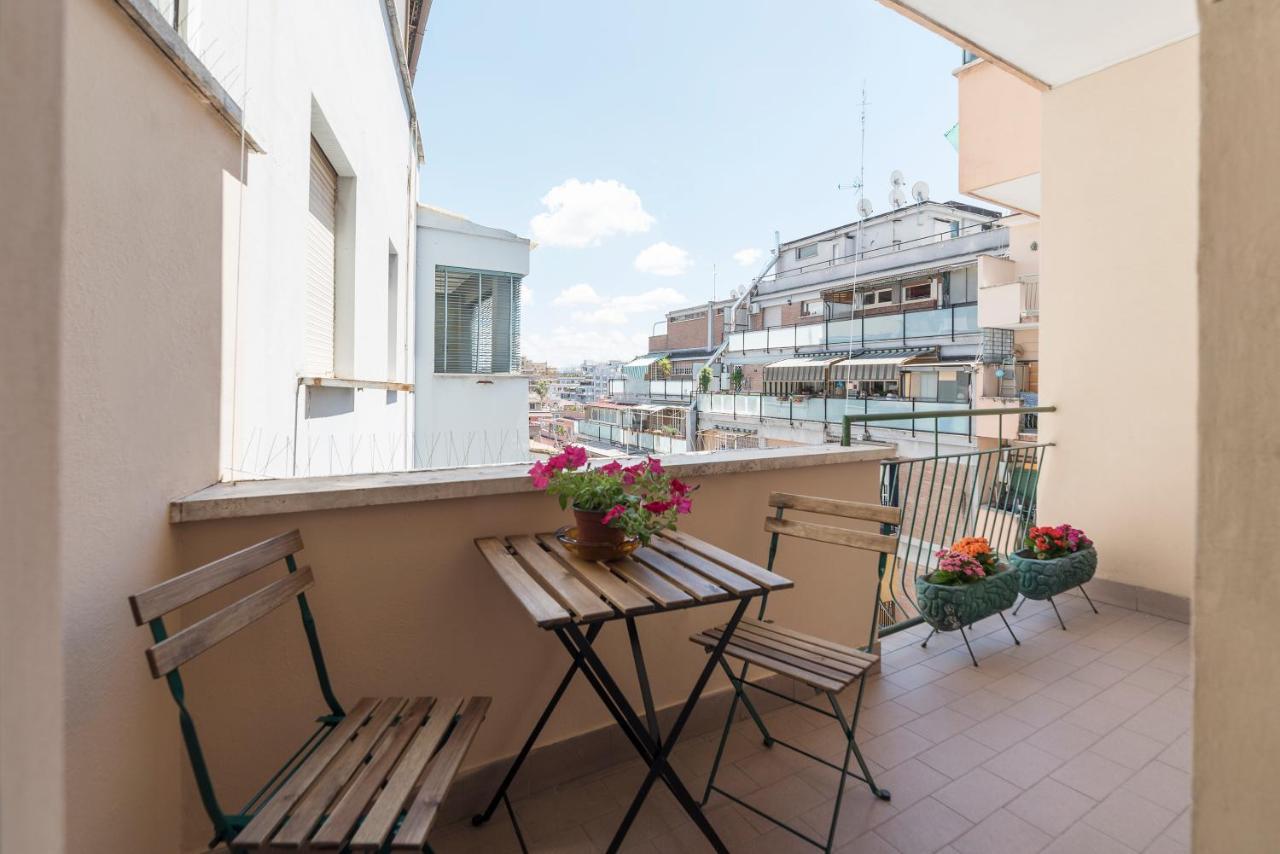 San Giovanni Apartment With Balcony Roma Ngoại thất bức ảnh