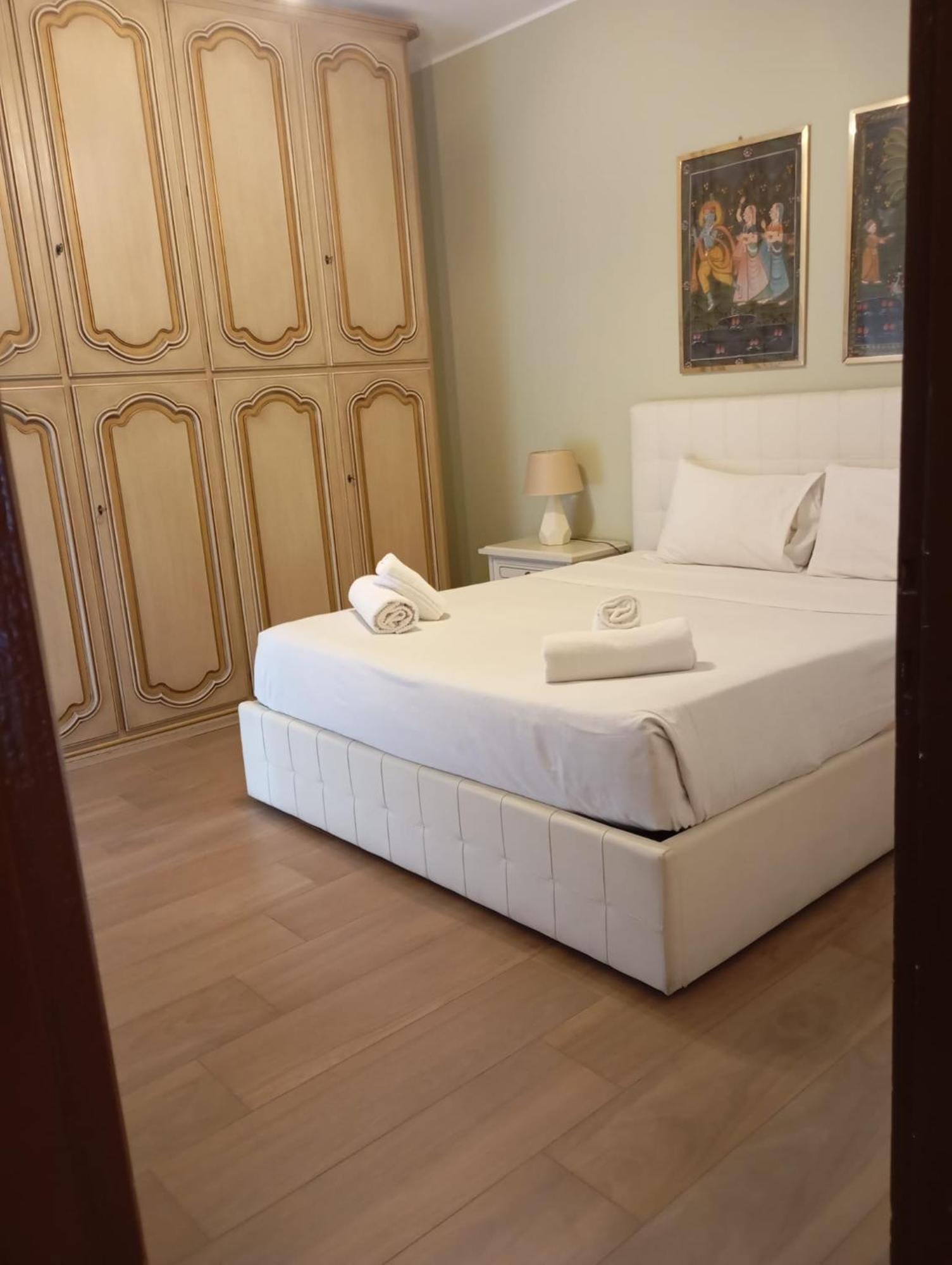 San Giovanni Apartment With Balcony Roma Ngoại thất bức ảnh